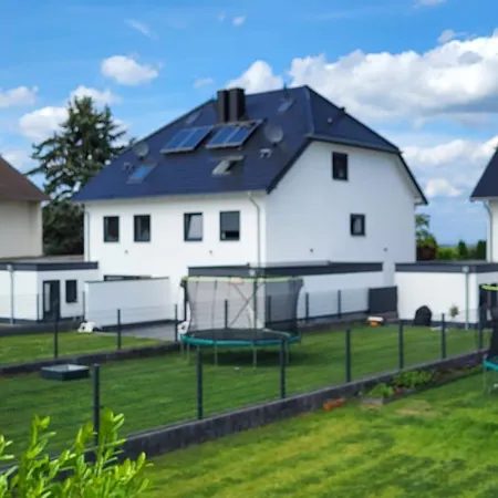 2-wg Wohnheim Habitación en casa particular *